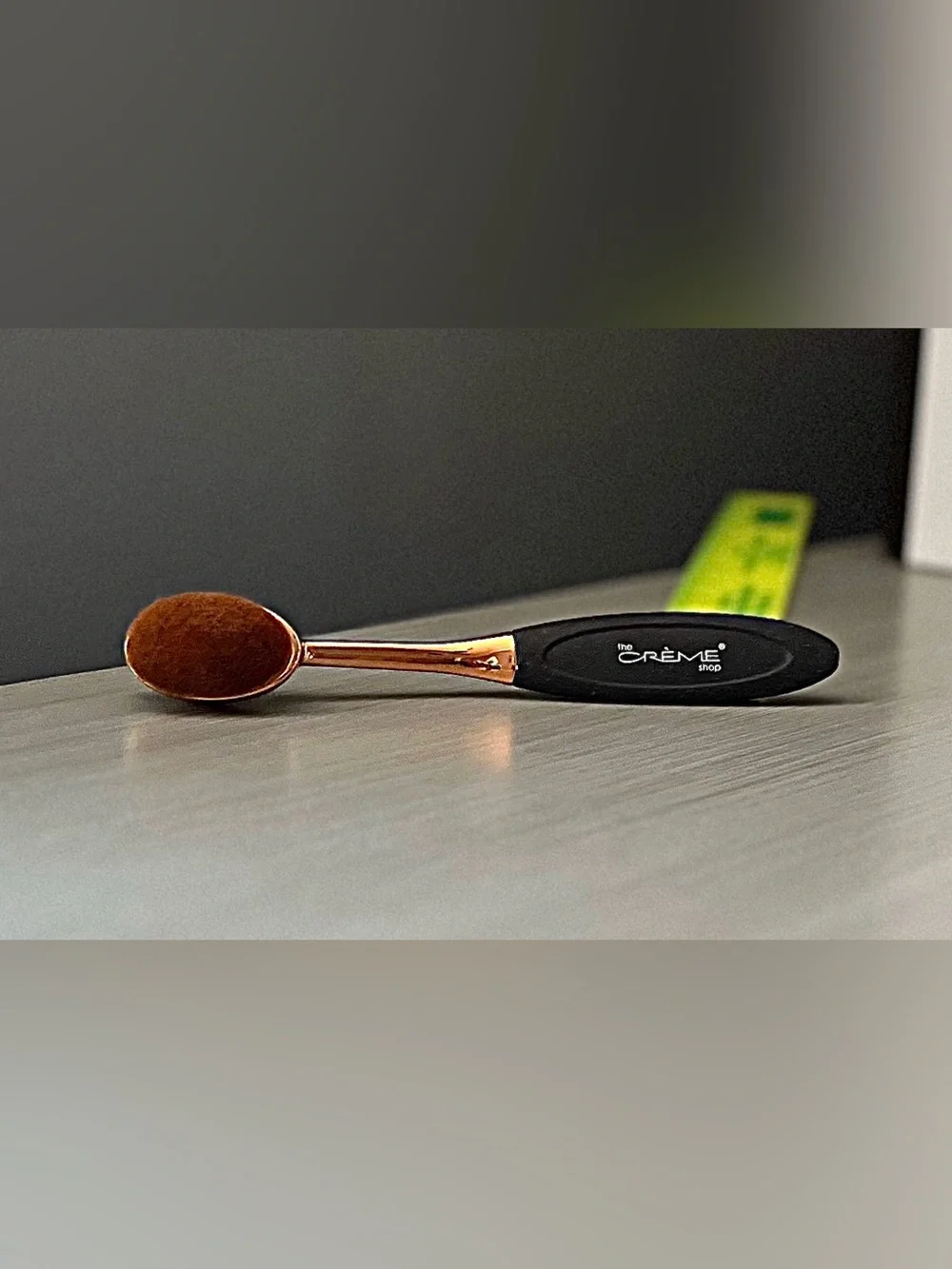 Foundation Brush The Creme Shop K BEAUTY OMG Oval Powder Brush Contour Conceal
